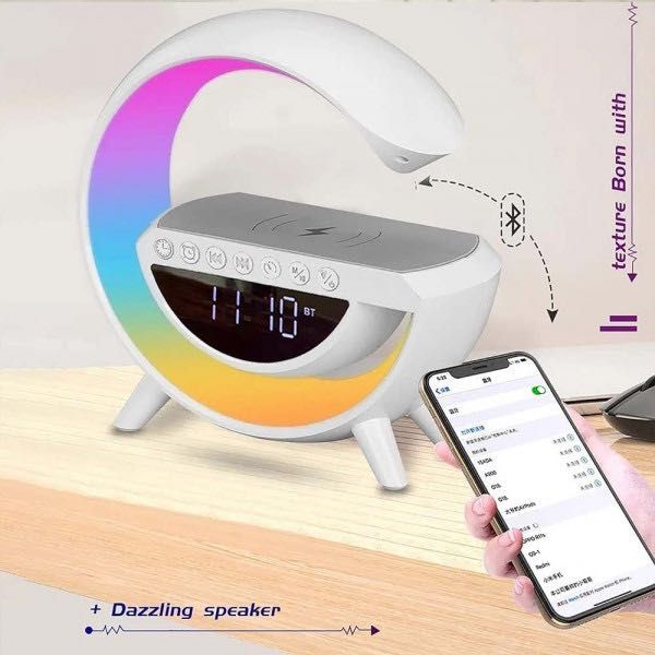 RGB Bluetooth LED лампа – Безжично зарядно устройство
