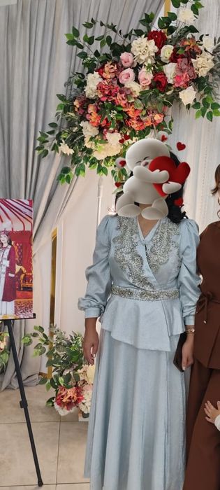 Продам платье вечерный новая один раз одевала на свадьбу сына