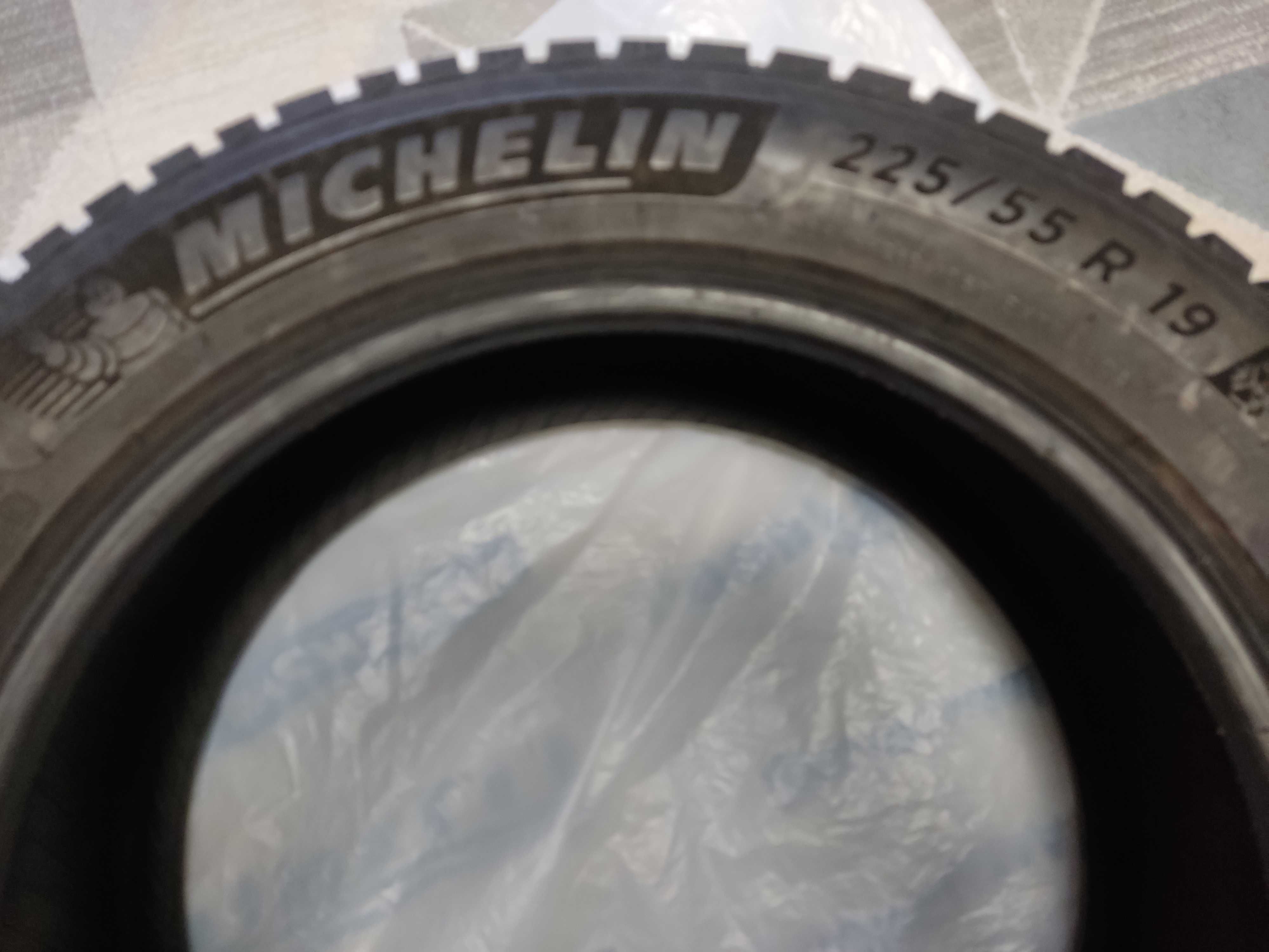 Шины зимние Michelin шипованные