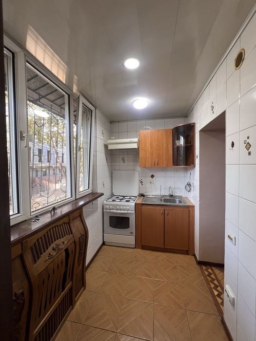 ( К55 ) Продается 3-ком квартира / Шота Руставели 74кв