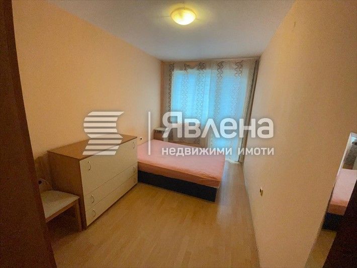 Дава се под наем Двустаен апартамент в Бургас, Лазур - 64 кв.м за 360 € - Снимка #4