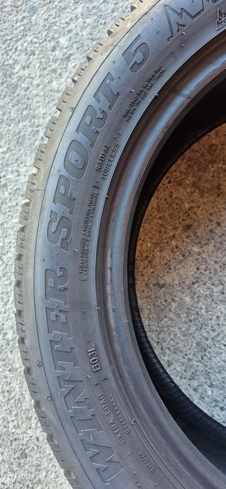 4 anvelope iarna ca si noi Dunlop 235/50/18.Pretul este pe bucata.
