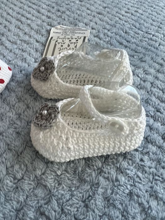 Бебешки обувчици за момиче