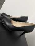 Pantofi cu toc negru