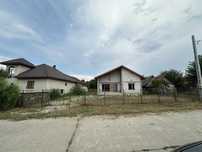 Vand sau schimb cu garsoniera casa 182mp si teren 3500mp in Sambotin