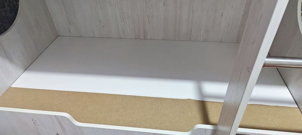 Продается двух этажная кровать Б/У