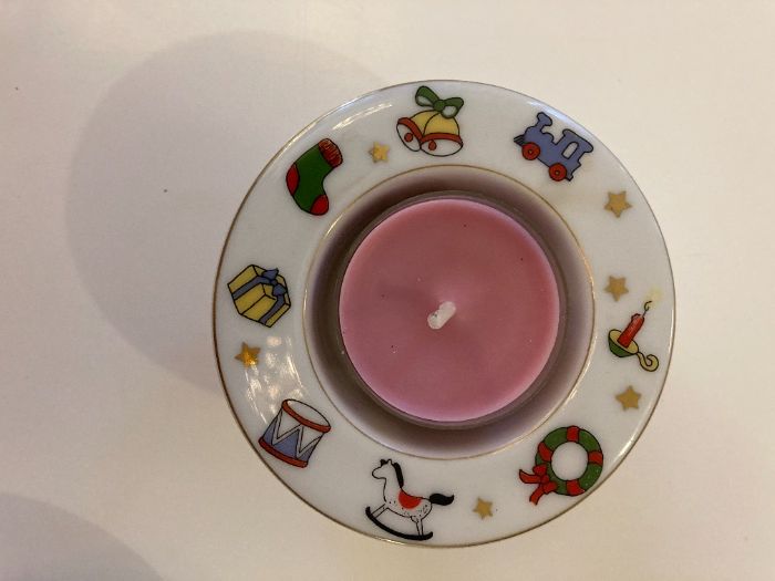 decoratiune camera copil portelan suport lumanare pictat in Bavaria