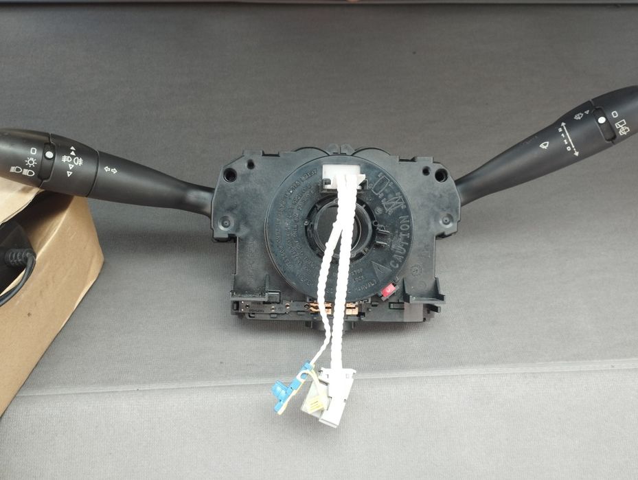 COM 2005 за Пежо и Ситроен