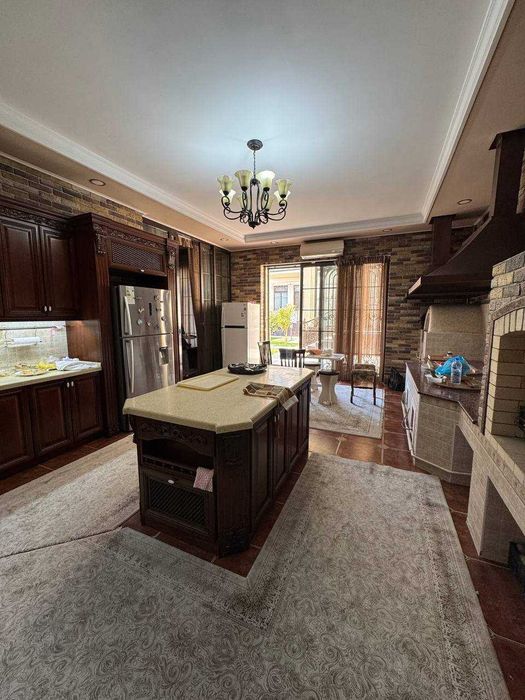 Продается дом 6 соток евро ремонт ор-р Сим-Сим 9 комнат