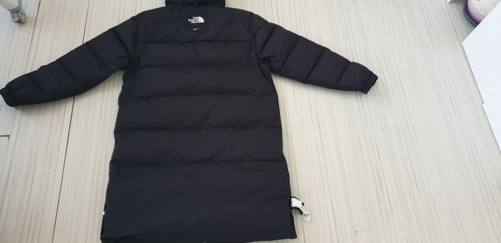 The North Face Nuptse 700 Down Parka / S НОВО! ОРИГИНАЛ! Дамско Яке