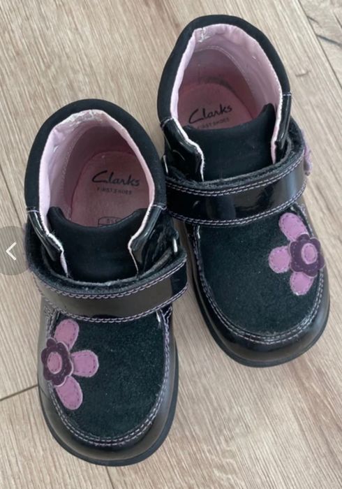 Papuci Clarks nr 22