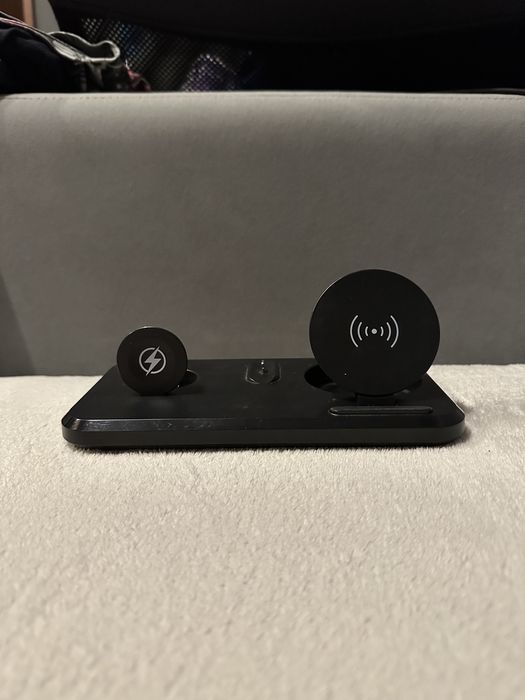 Stație încărcare wireless Iphone, airpods, apple watch