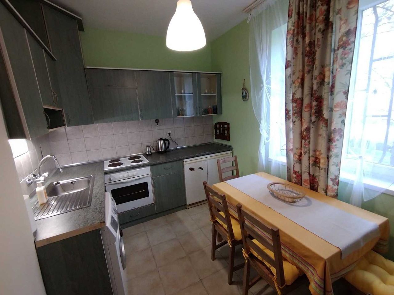 Дава се под наем Тристаен апартамент в София, Център - 63 кв.м за 650 € - Снимка #5