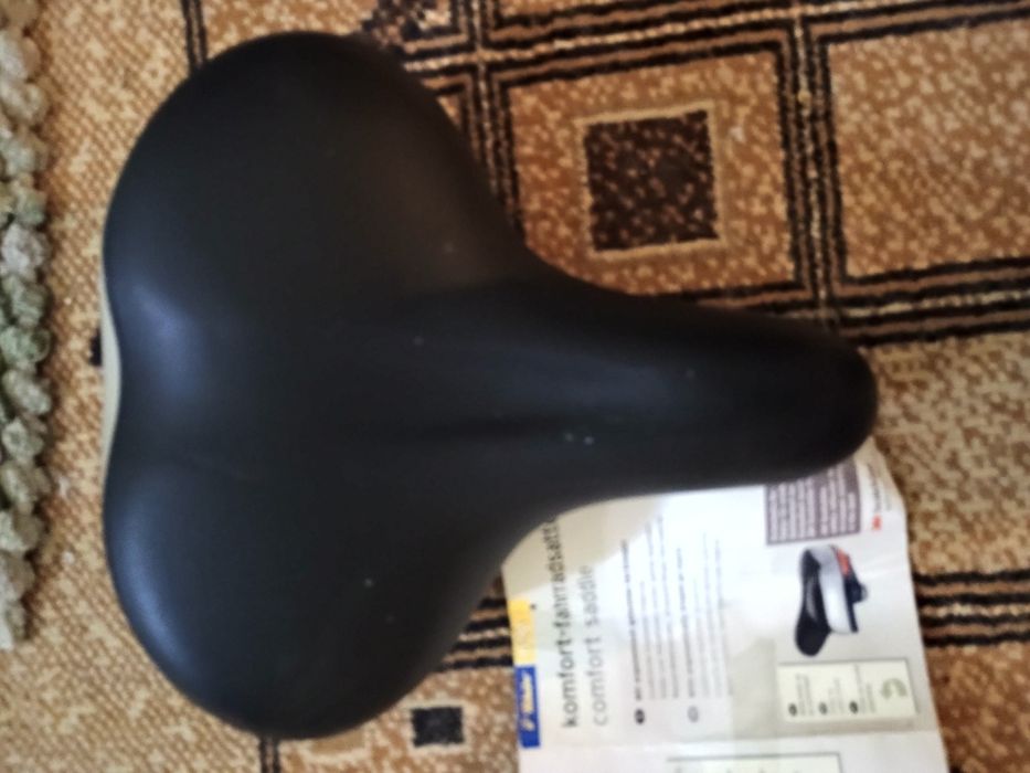 Sa bicicleta noua, nefolosită, cu arcuri și gel