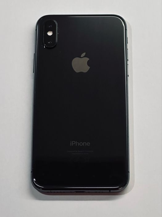 iPhone XS Black 93% battery