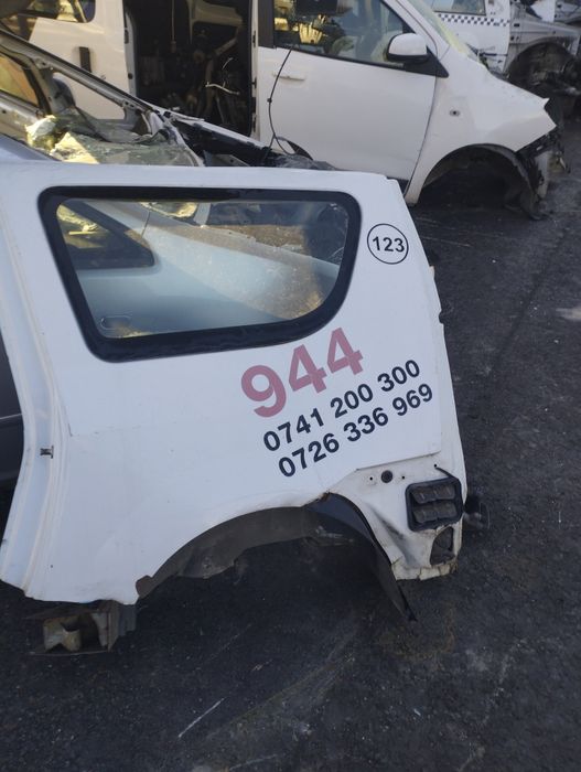 Aripa geam stânga spate Dacia Logan MCV 1