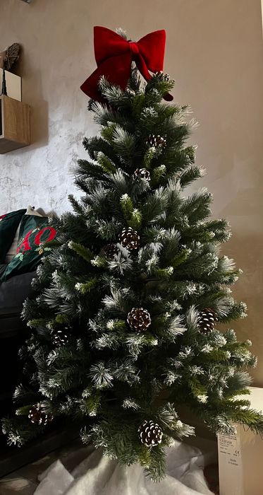 Елха с шишарки 150см