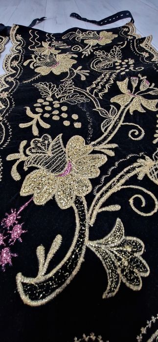 Vand costum traditional