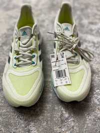 Продам оригинальные кроссовки, купленные в Америке на сайте Adidas