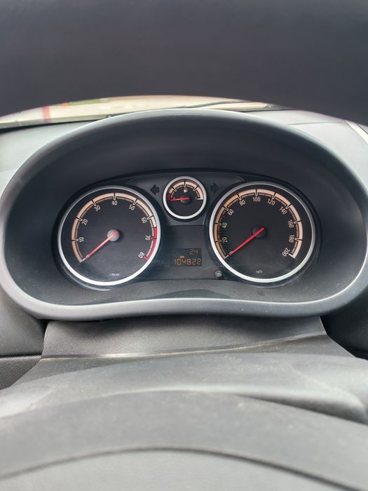 Vând Opel corsaj d