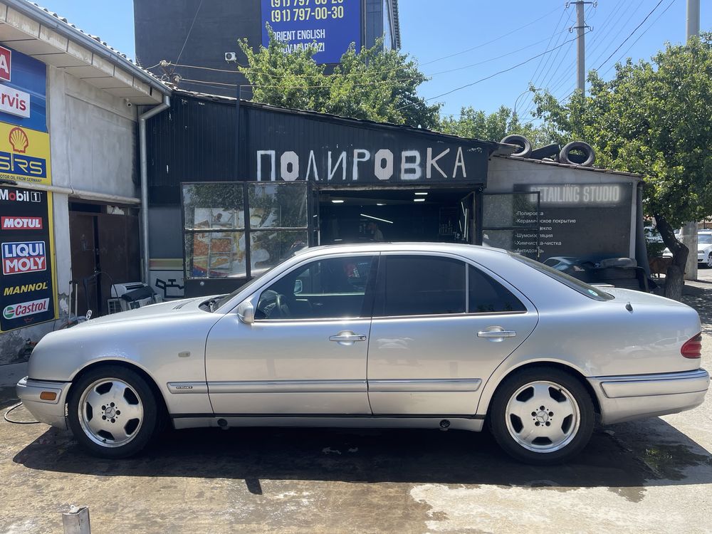 Mercedes benz w210