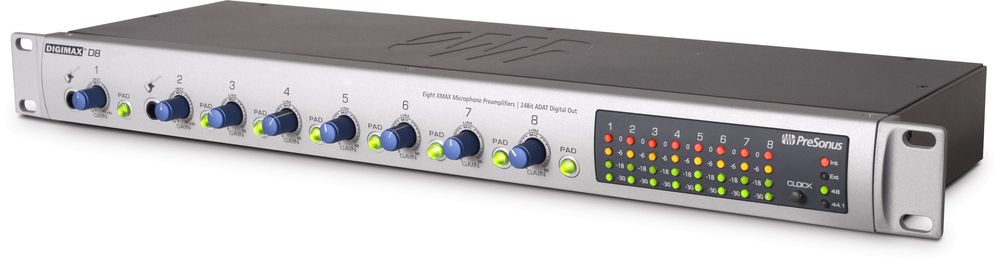 Persons Digimax D8