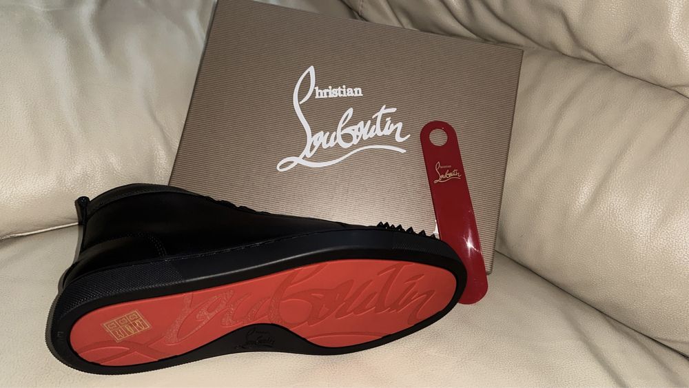 Louboutin мъжки обувки с шипове