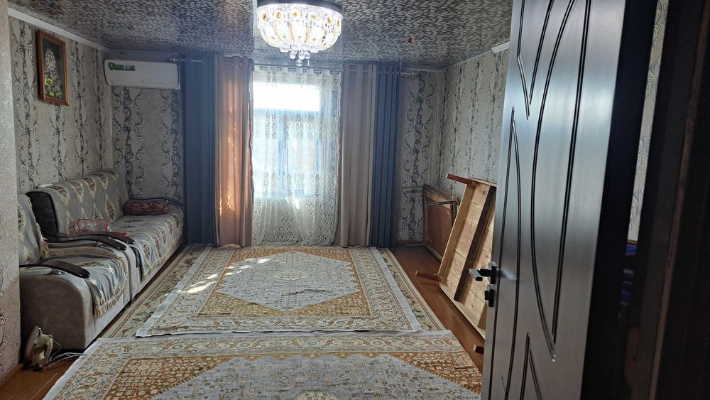 Срочно продаётся дом с магазином