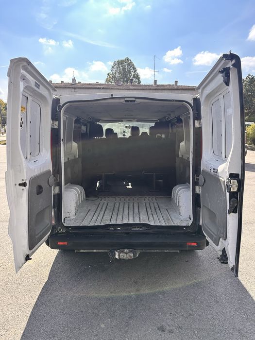 Продава се Renault trafic 2.0 дизел 115HP внос Франция