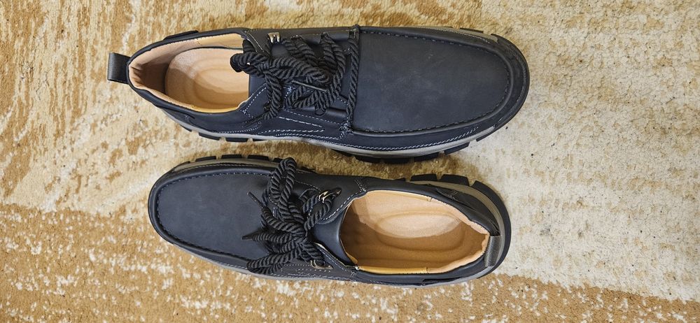 Зимни обувки, нови номер 44, размер на стелката 28.5см 44, дължина на