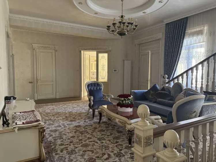 ул.Бобура | Космонавтов 10-комнат 11-соток 570 м2 [ДМ-024]