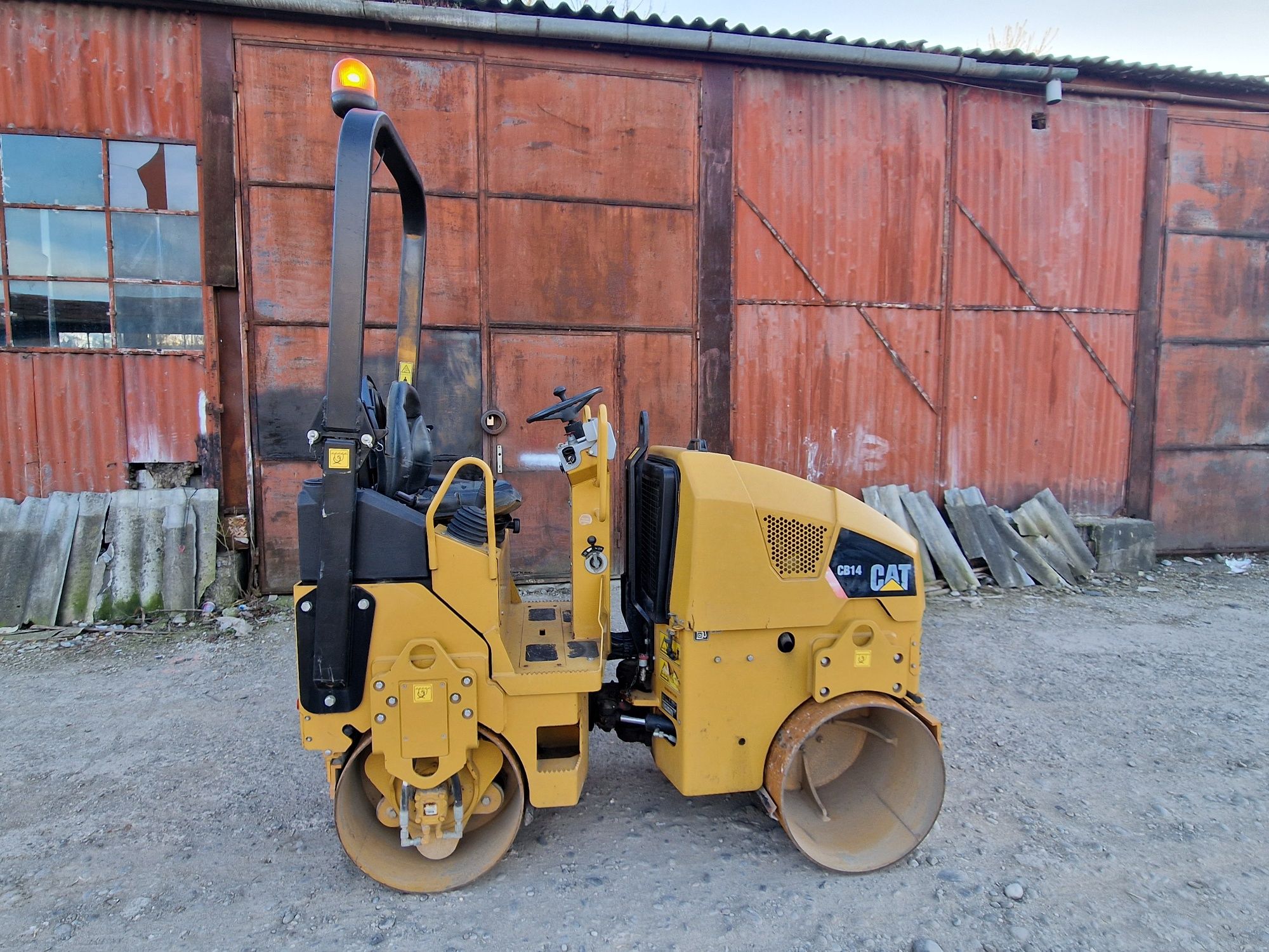 Cilindru compactor CAT CB14 Leasing avans 15% JCB BOBCAT HAMM AMMANN