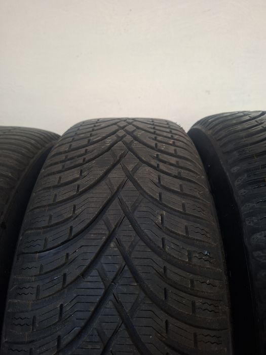 Jante aliaj cu anvelope de iarna 205 60 16 Kia, Mazda