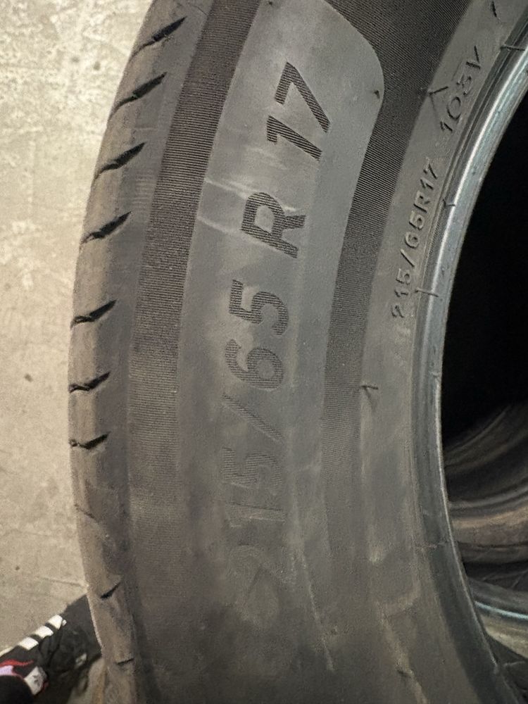 Продавам летни гуми 215/65R17 Michelin 4бр