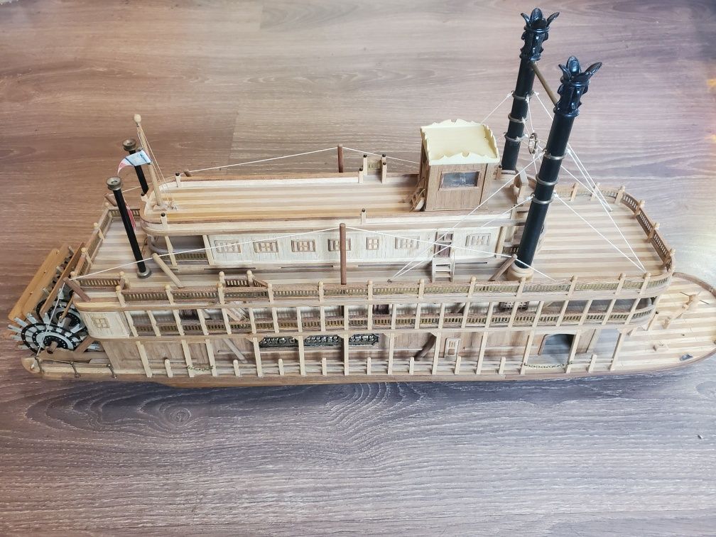 Дървен макет на кораб King of mississippi ръчно изработен