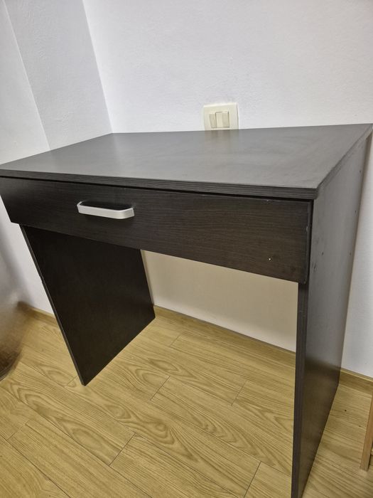 Birou IKEA Micke, alb, in stare buna + Birou wenge