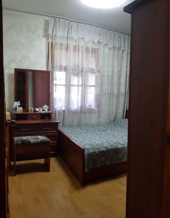 Продаётся 1в2 комнатная. Ц-7, ЦУМ, 110-школа