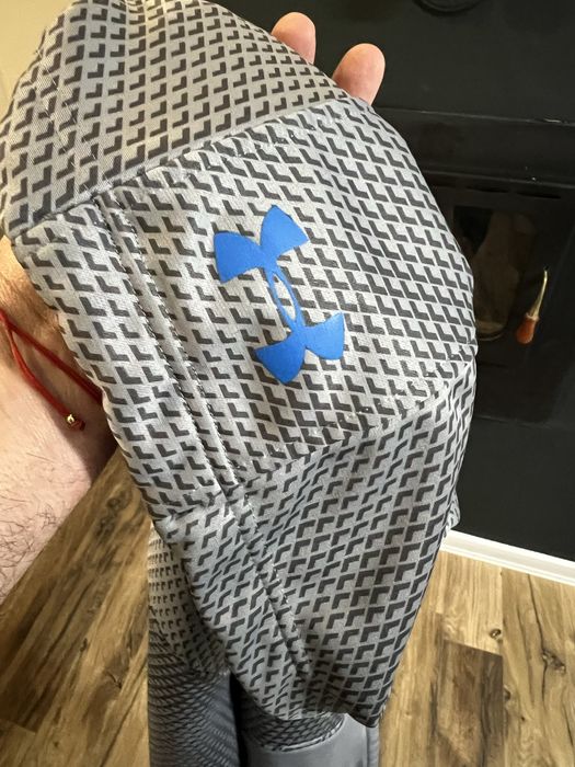 Under Armour size M Storm1