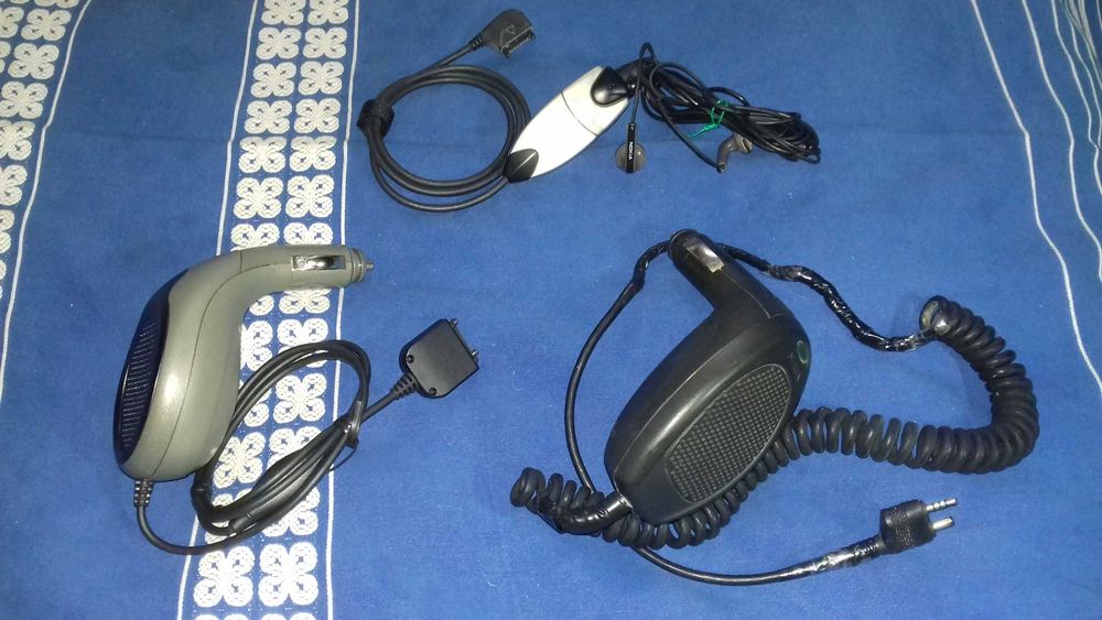 Vintage camera cu headset si hands free Nokia PPH-1/HF-3/HS-1C