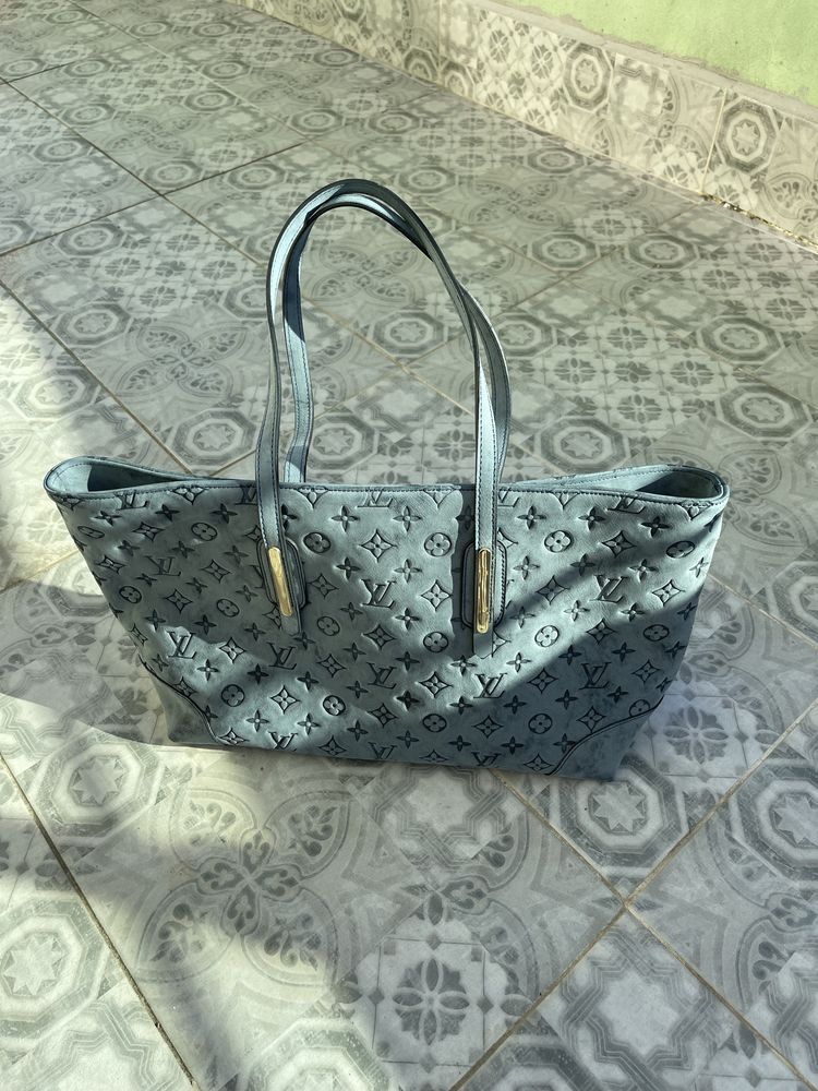Дамска чанта  Karl Lagerfeld и LV