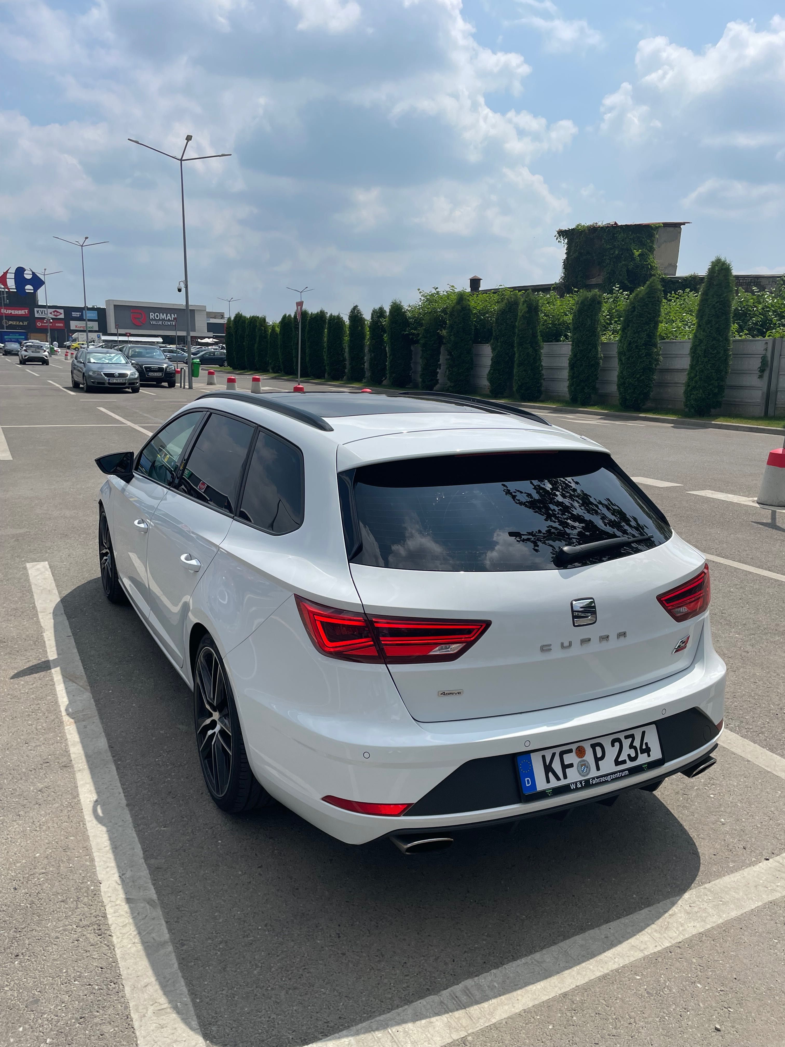 Seat leon cupra st 300 4drive