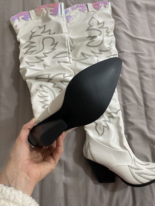 Високи ботуши ДЖОФРА - сребърно бели, НОВИ