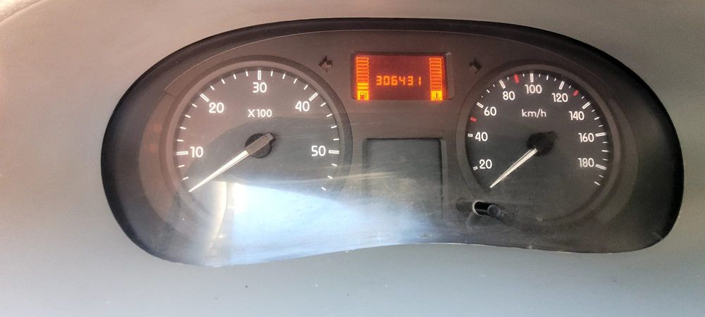 Renault Master 2.5 DCI 2009 Aer condiționat