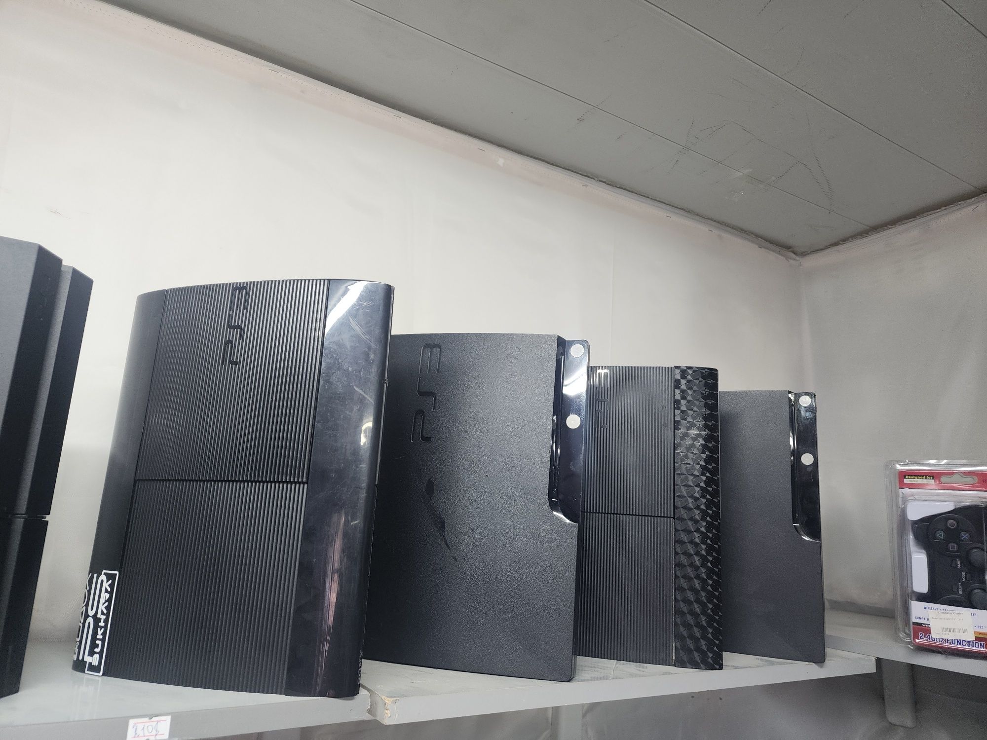 Продается игровой консол Sony Playstation 3