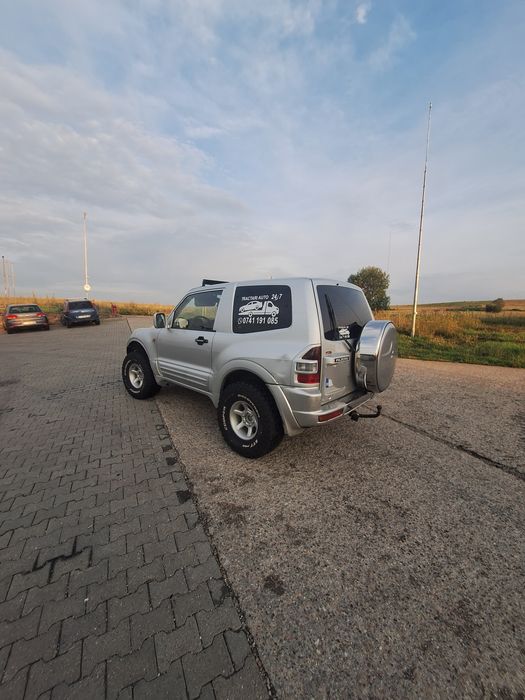 Mitsubishi Pajero pregătit de offroad