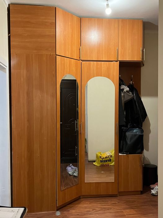 Продам шкаф бу, двухсекционный.