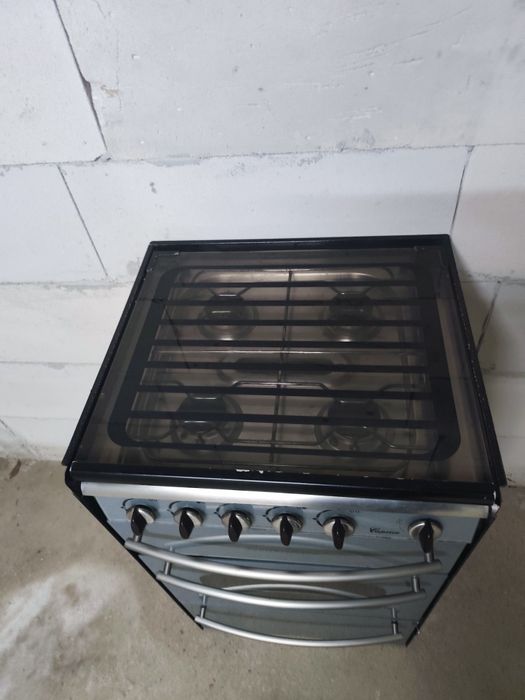 готварска печка за каравана/кемпер на газ в префектно състояние