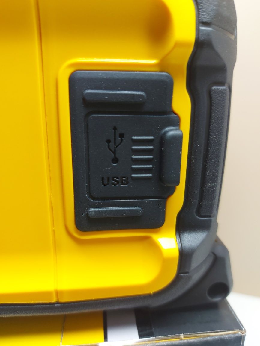 ПРОМОЦИЯ.Нова блутут колона Dewalt DCR011