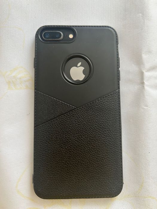 Продам телефон айфон 8+