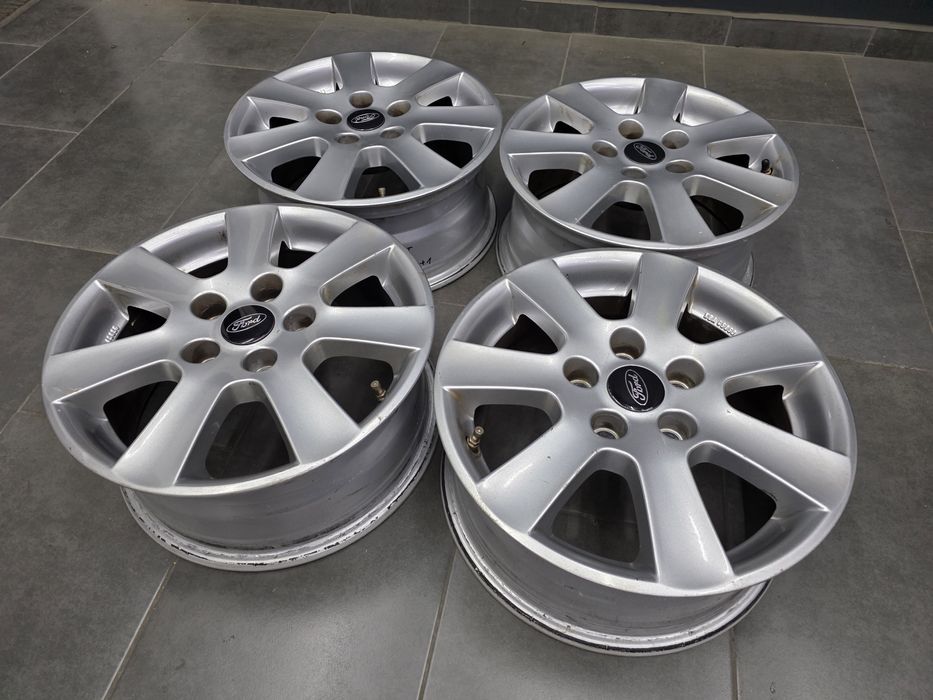 Джанти 15 - Ford